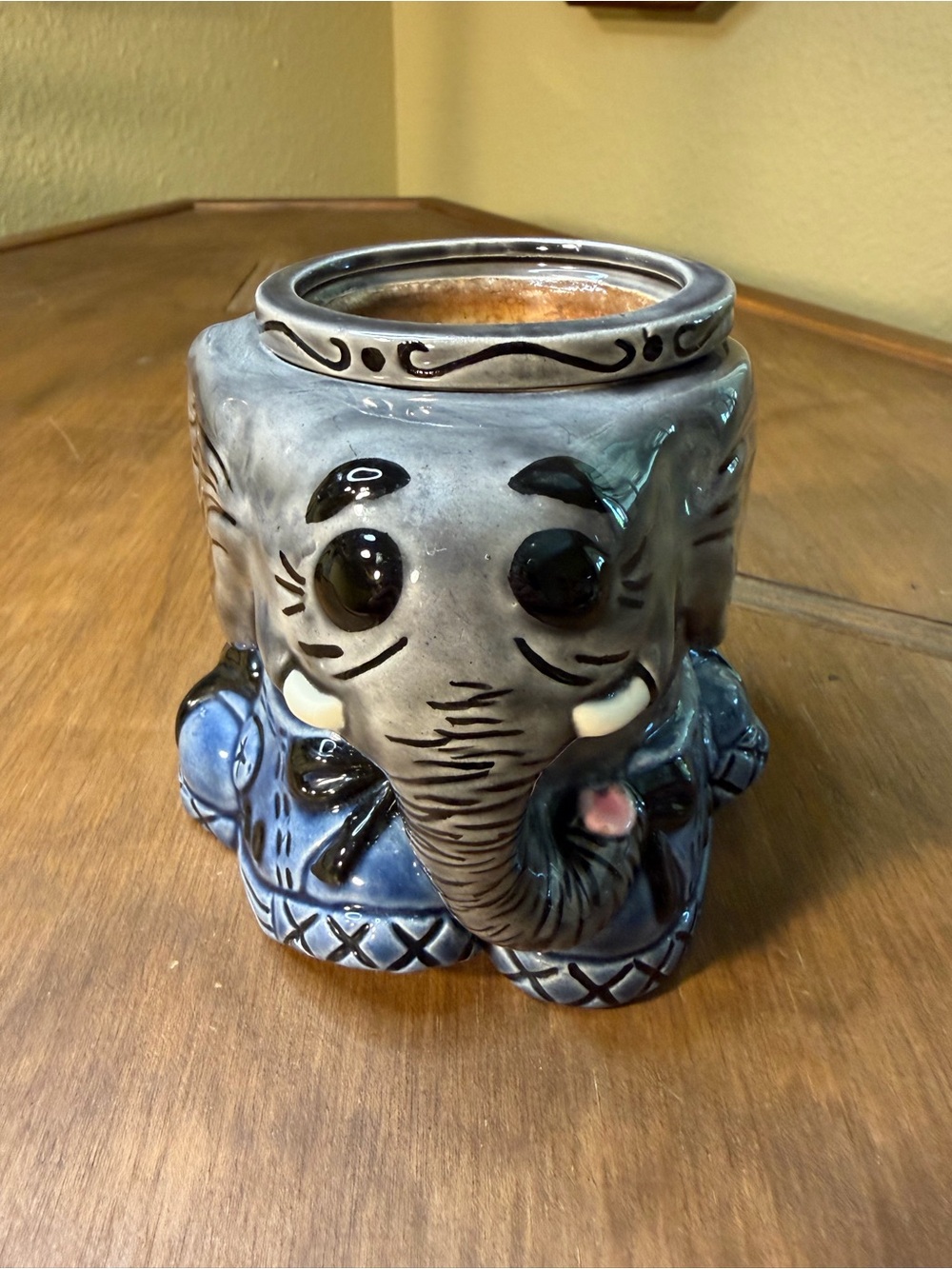 Ceramic Elephant-shaped Self-Watering Violet Plant Planter w/Absorbent Insert